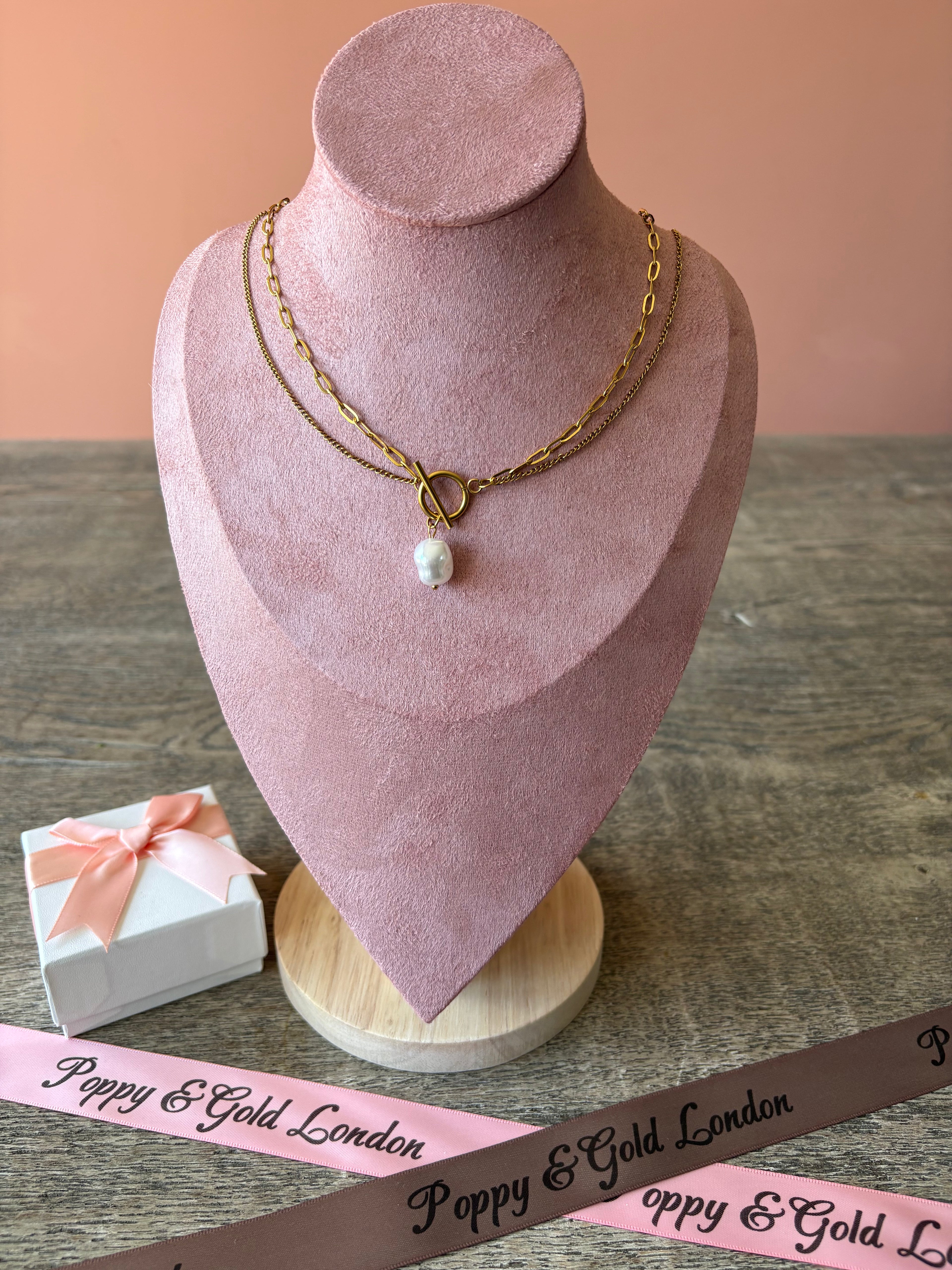 Necklace 18K Gold Plated Steel with pearl T bar